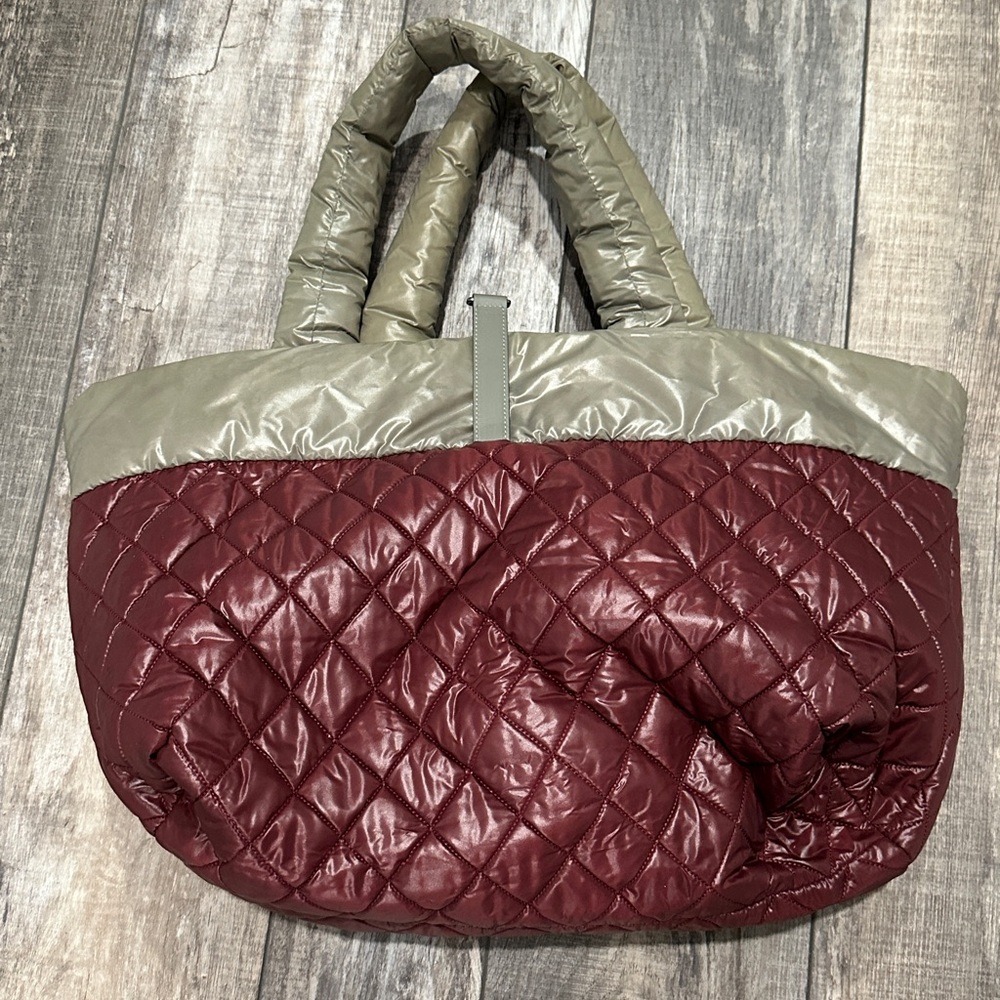 Chanel Quilted reversible Metallic Tote Bag coco Cocoon bag - Picture 4 of 10